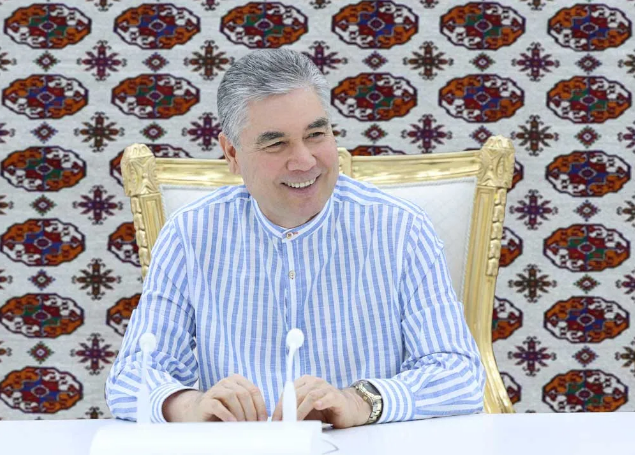 رهبر ملی ترکمنستان با پروژه های ساختمان های جدید در شهر ارکاداغ آشنا شد.