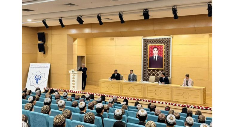 جوانان ترکمنستان در خط مقدم مبارزه با تغییرات اقلیمی و توسعه پایدار قرار دارند